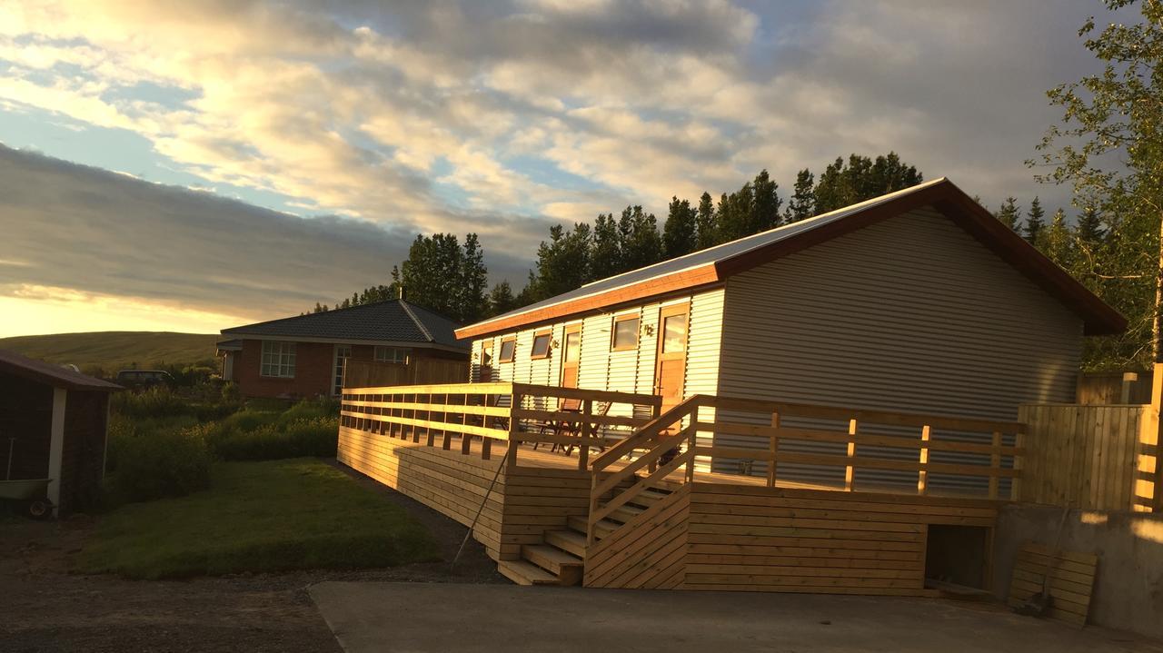 Guesthouse Hvitafell Laugar  Buitenkant foto
